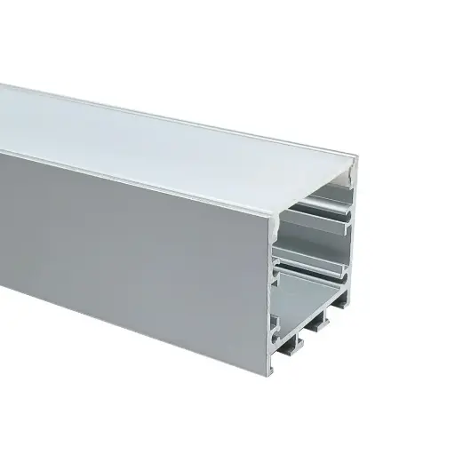 Moulure en aluminium, modèle suspendu